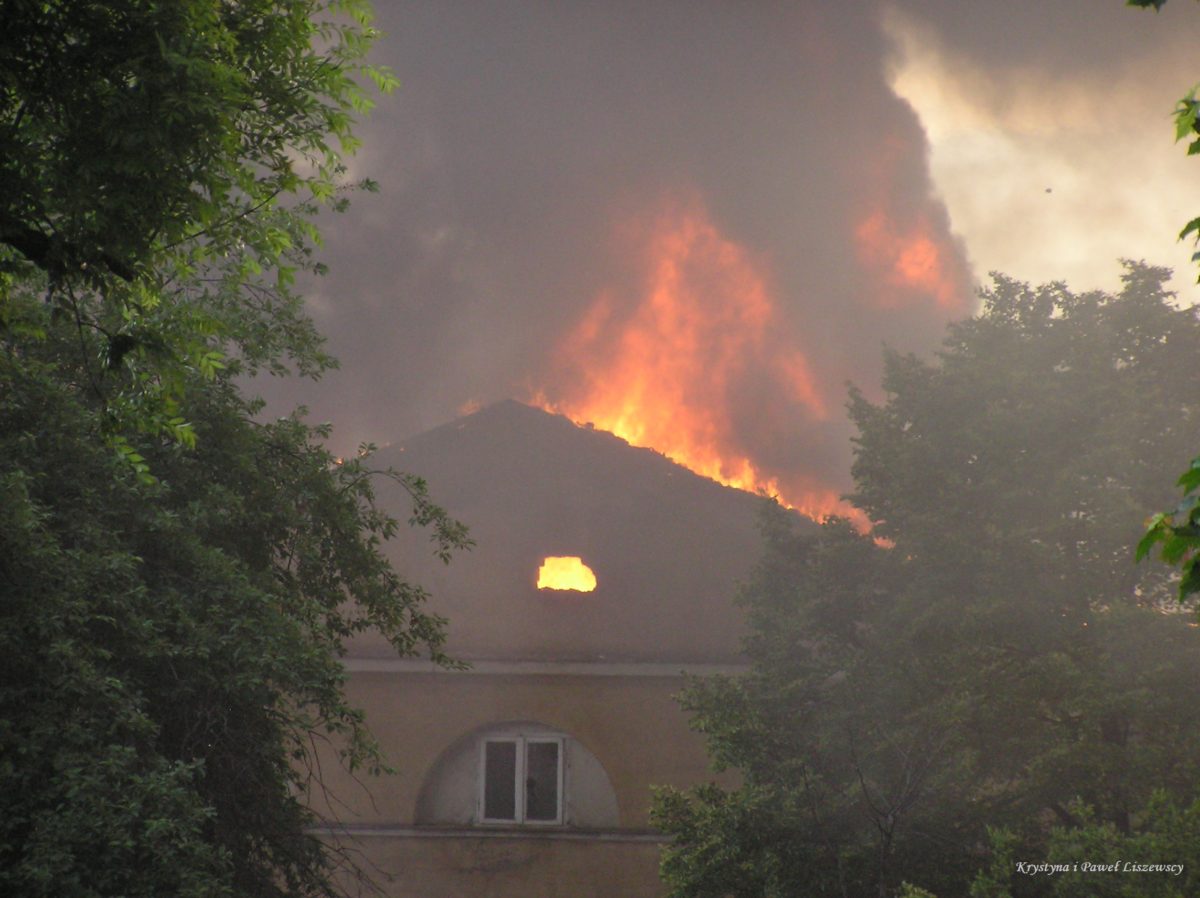 W maju 2006 roku spłonęły zabytkowe Koszary Cypriana Godebskiego przy ul. Babina 16. W akcji gaśniczej brało udział 16 zastępów państwowej i ochotniczej straży pożarnej.