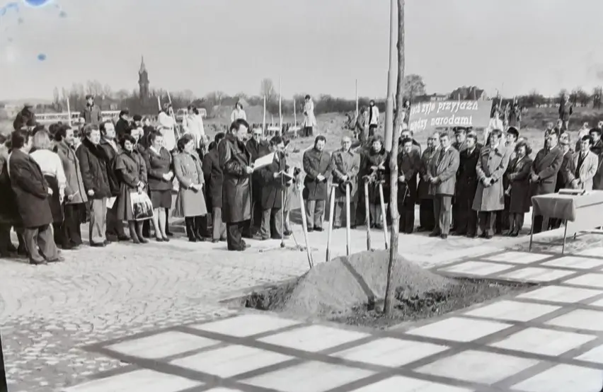 Zakładanie Parku Przyjaźni w Kaliszu 1977 rok