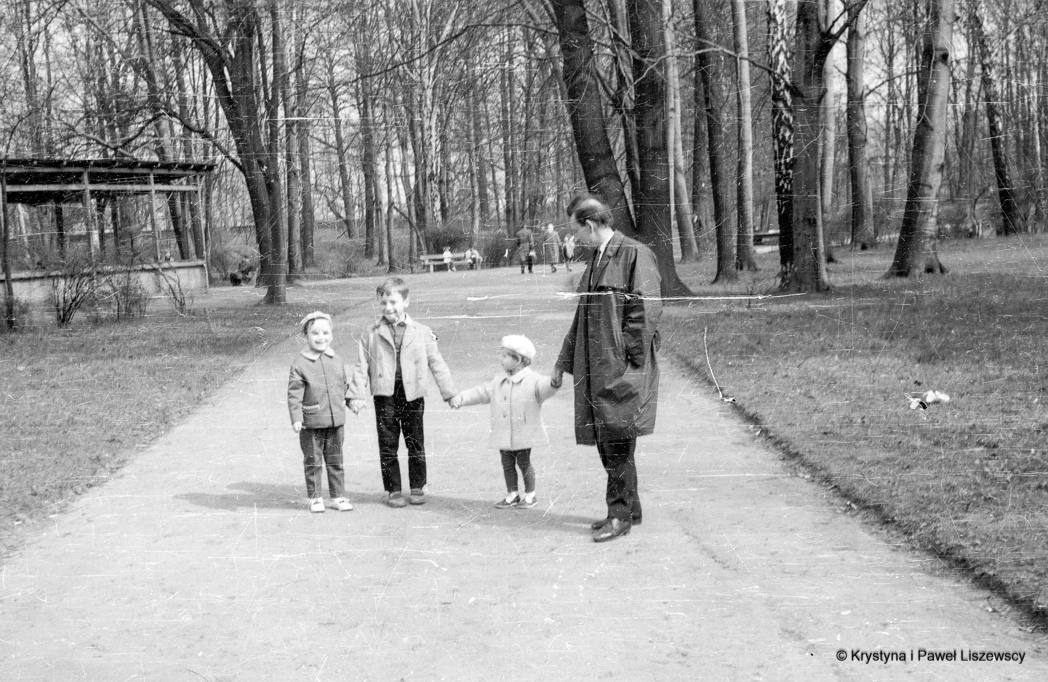 N-0425 - Kalisz Czasem Malowany Kalisz w starym albumie